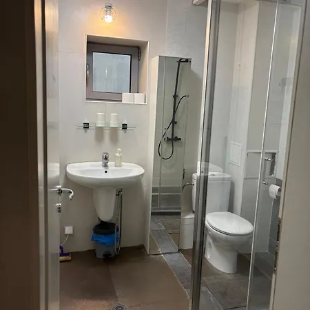 Lilia 4 Self-check In