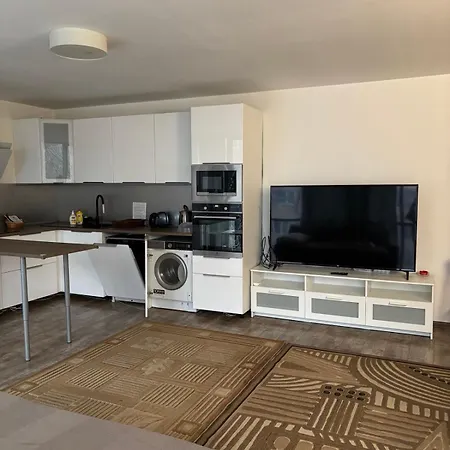 Lilia 4 Self-check In 아파트 소피아