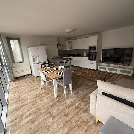 Lilia 4 Self-check In Apartment Sofia