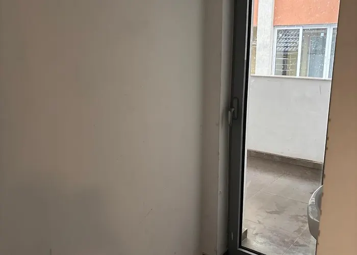 Lilia 4 Self-check In *