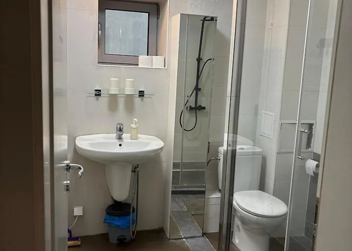 Lilia 4 Self-check In