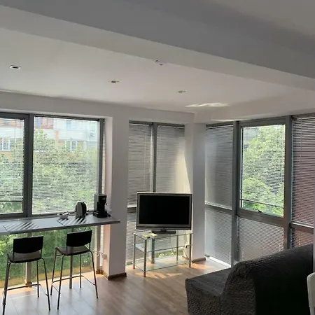 Lilia 4 Self-check In *