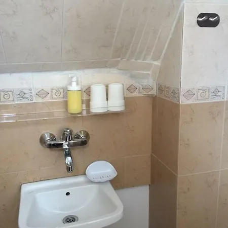 Lilia 4 Self-check In Apartamento *